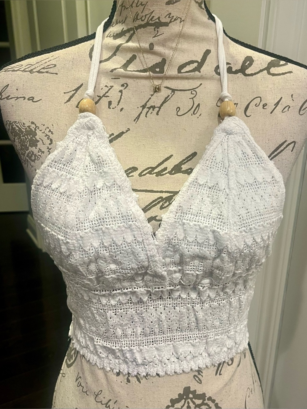 Blanco By Nature Cosmo Crochet Halter Cropped Top - Picture 7 of 16